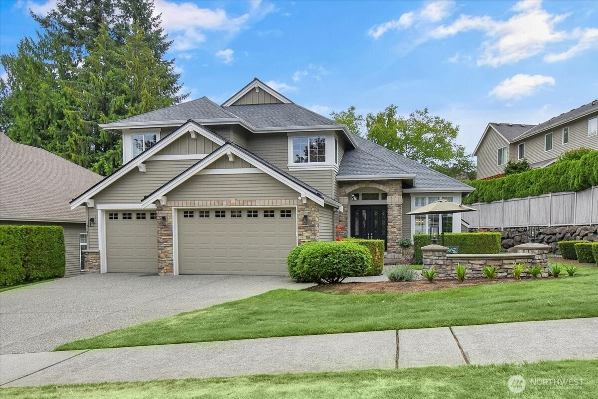 17421 NE 119th Way, Redmond, WA 98052