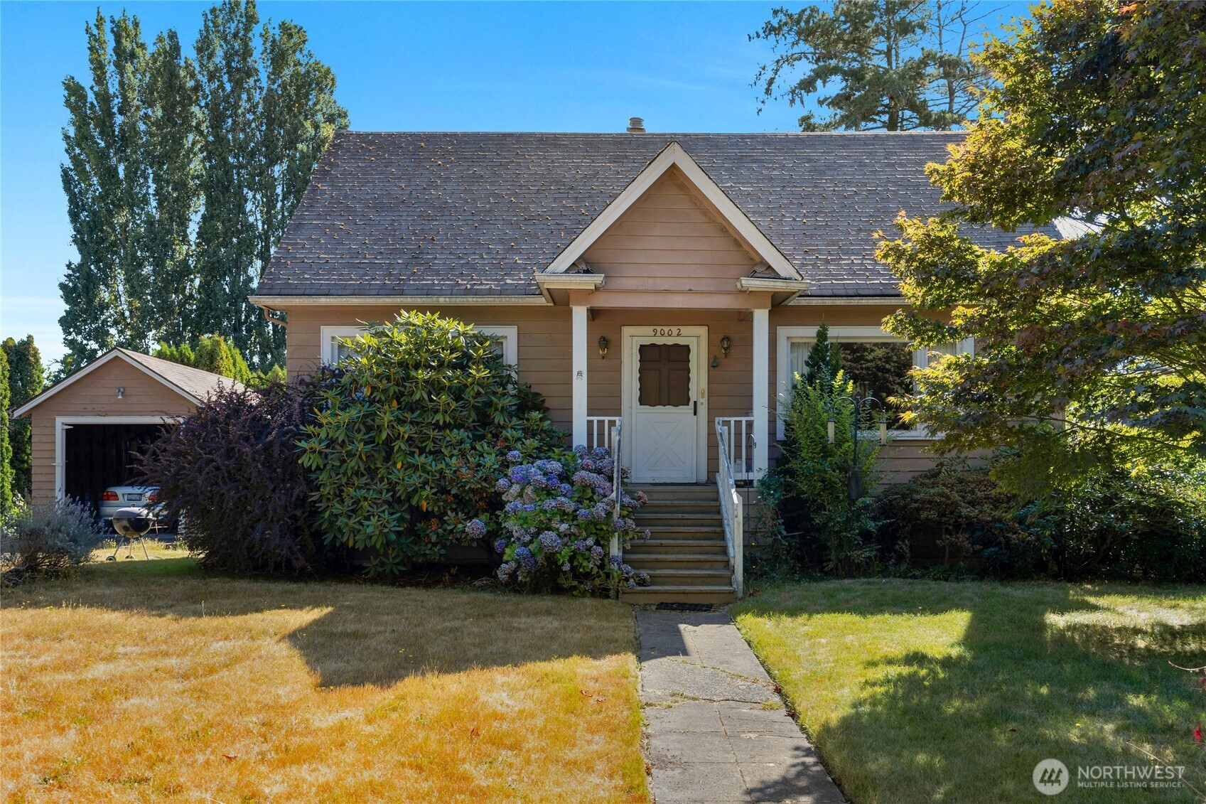 9002 Corliss Avenue N, Seattle, WA 98103