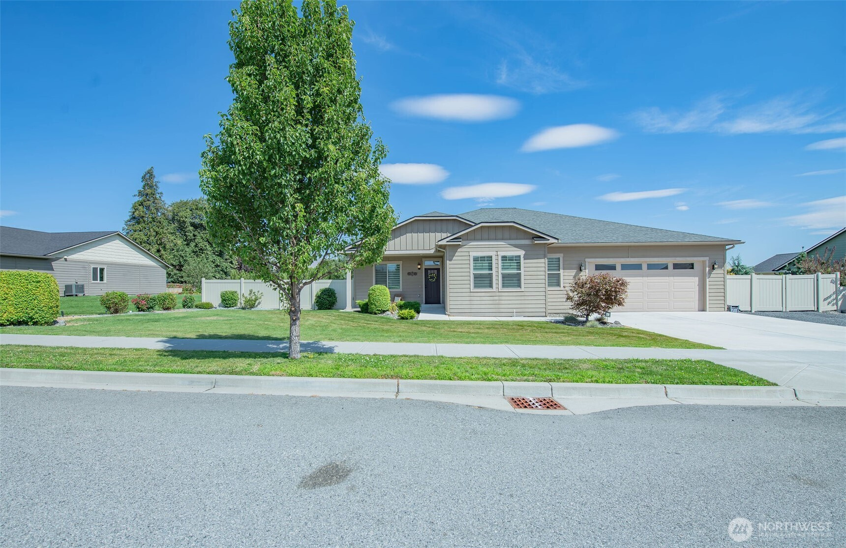 57 Starlight Avenue, Wenatchee, WA 98801