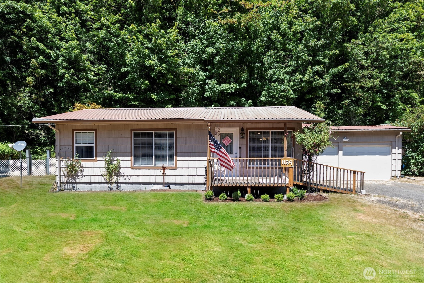 1134 Kalama River Road, Kalama, WA 98625