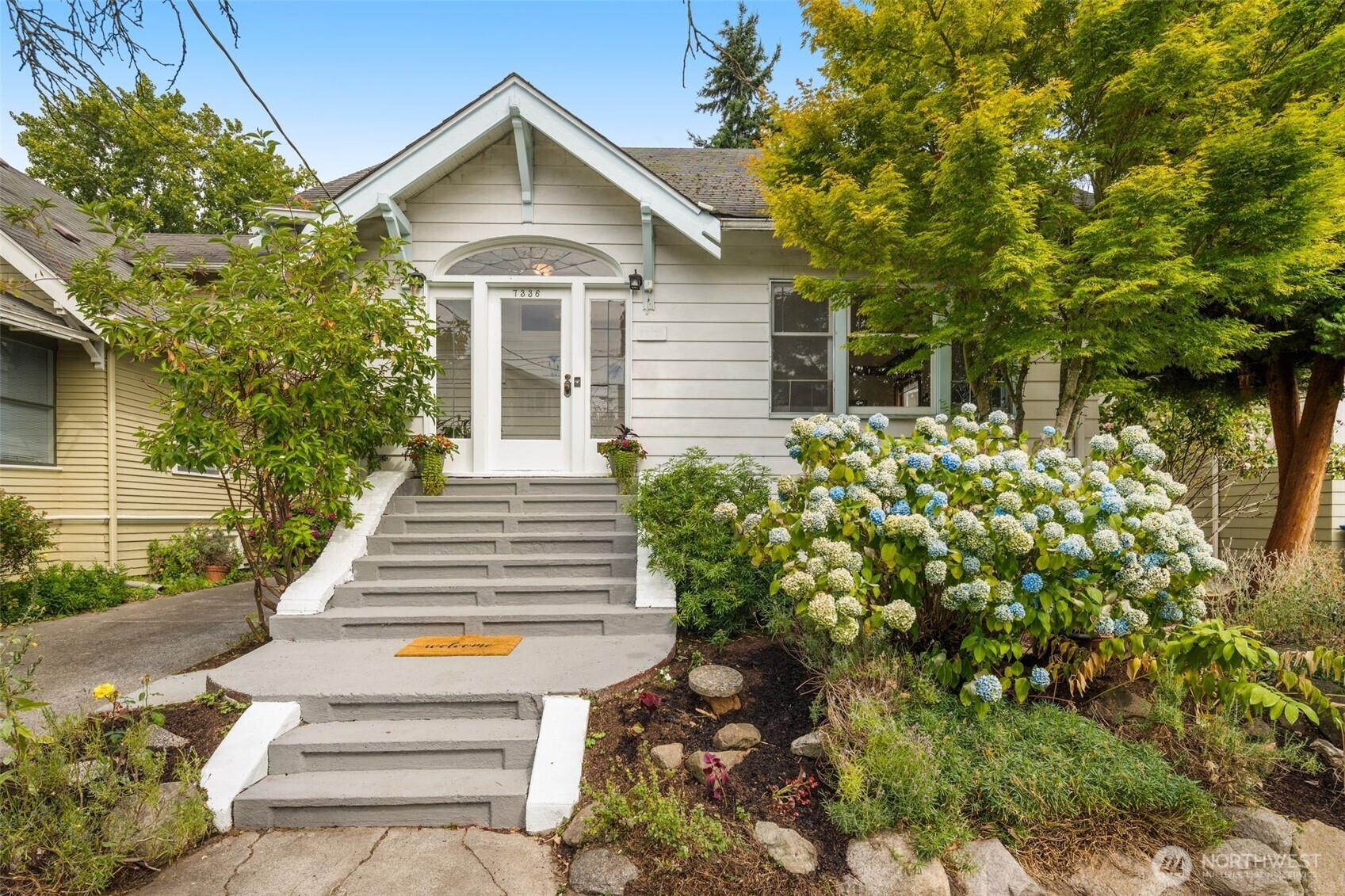 7336 17th Avenue NW, Seattle, WA 98117