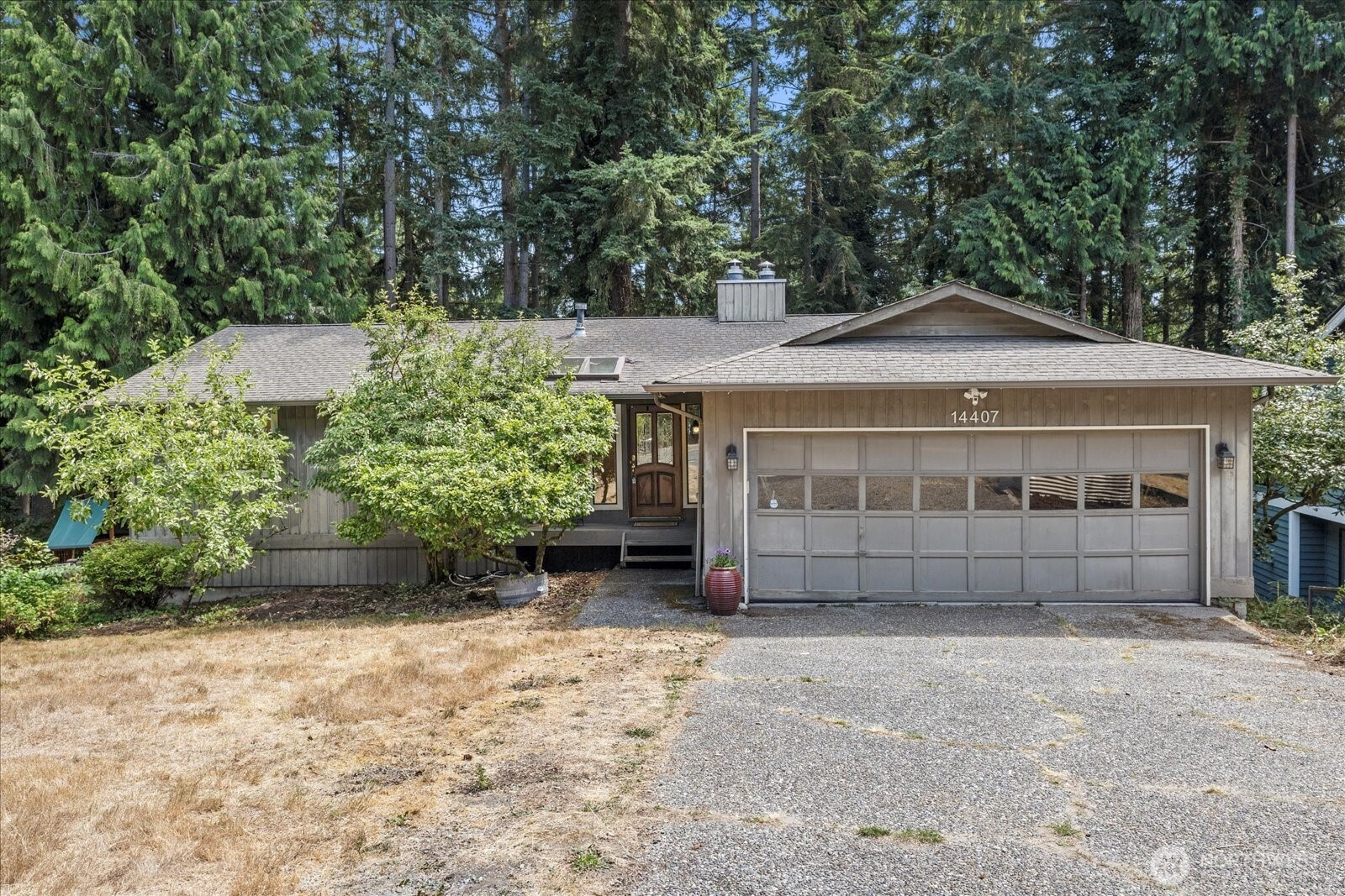 14407 Salal Dr, Edmonds, WA 98026