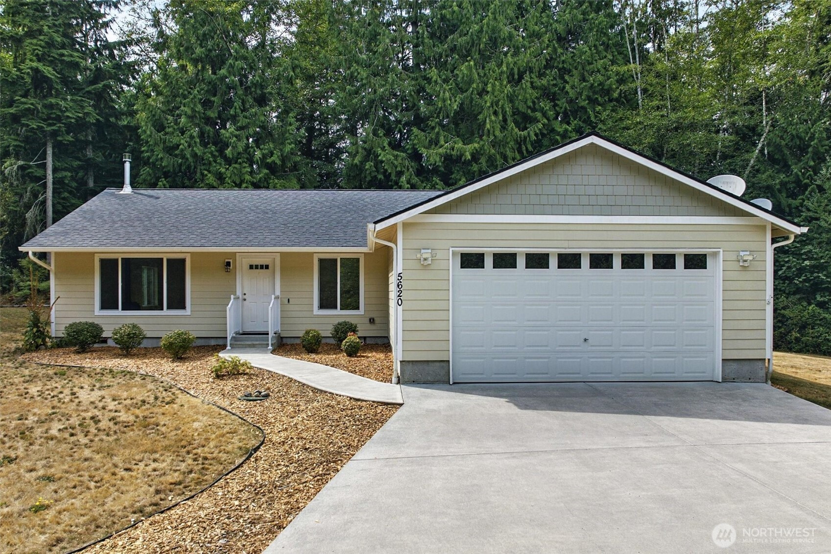 5620 NE Fox Glove Lane, Poulsbo, WA 98370