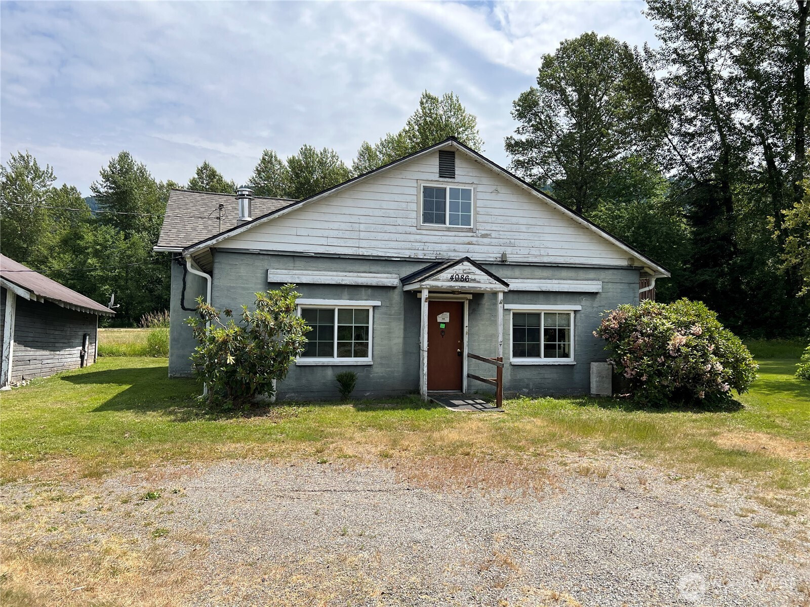 4086 Valley Hwy, Deming, WA 98244