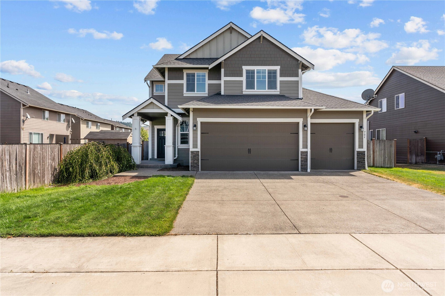 704 Koehler Avenue SW, Orting, WA 98360