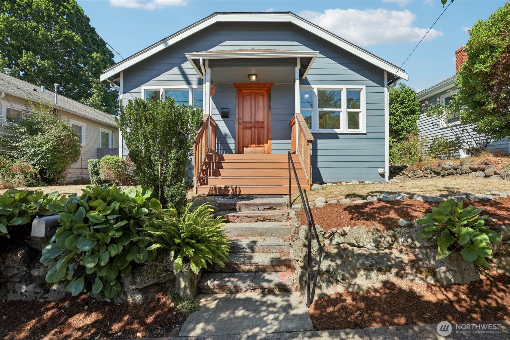 8315 17th Avenue NW, Seattle, WA 98117