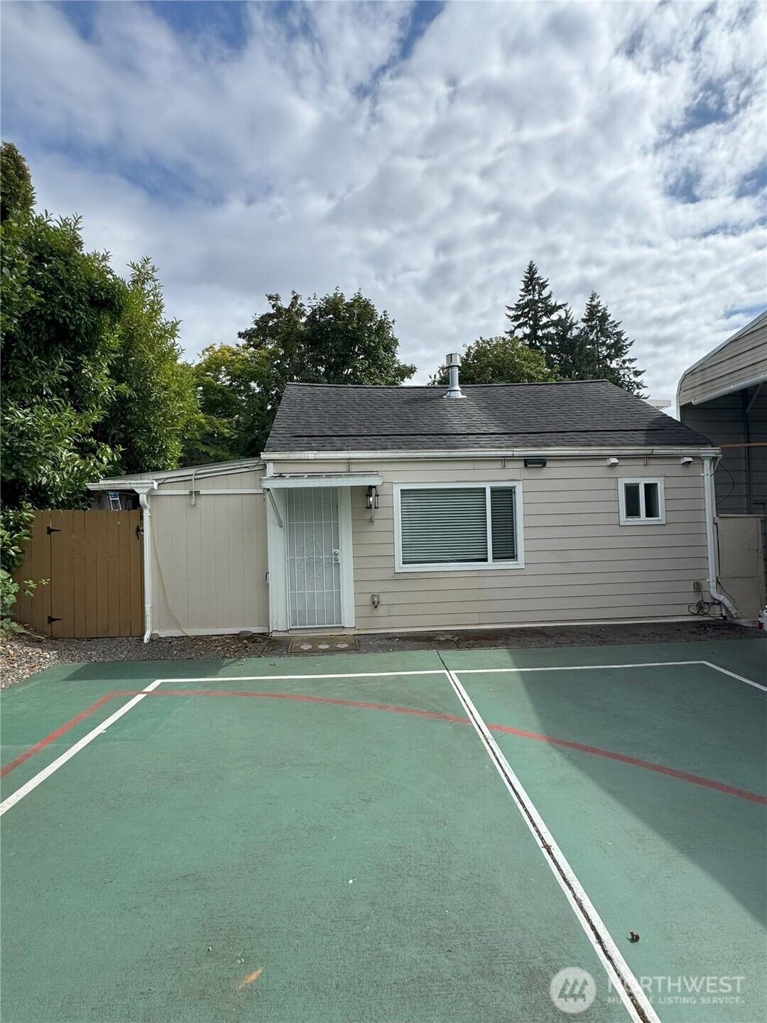 1915 Mtn View Avenue W, Tacoma, WA 98466