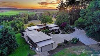 28407 Pioneer Highway, Stanwood, WA 98292