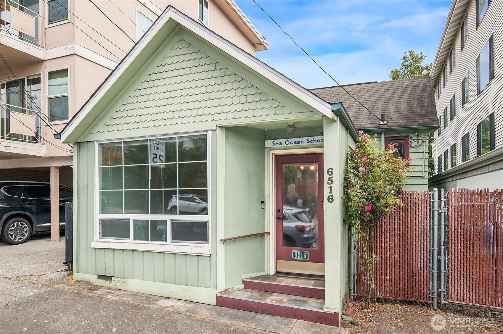 6516 24th Avenue NW, Seattle, WA 98117