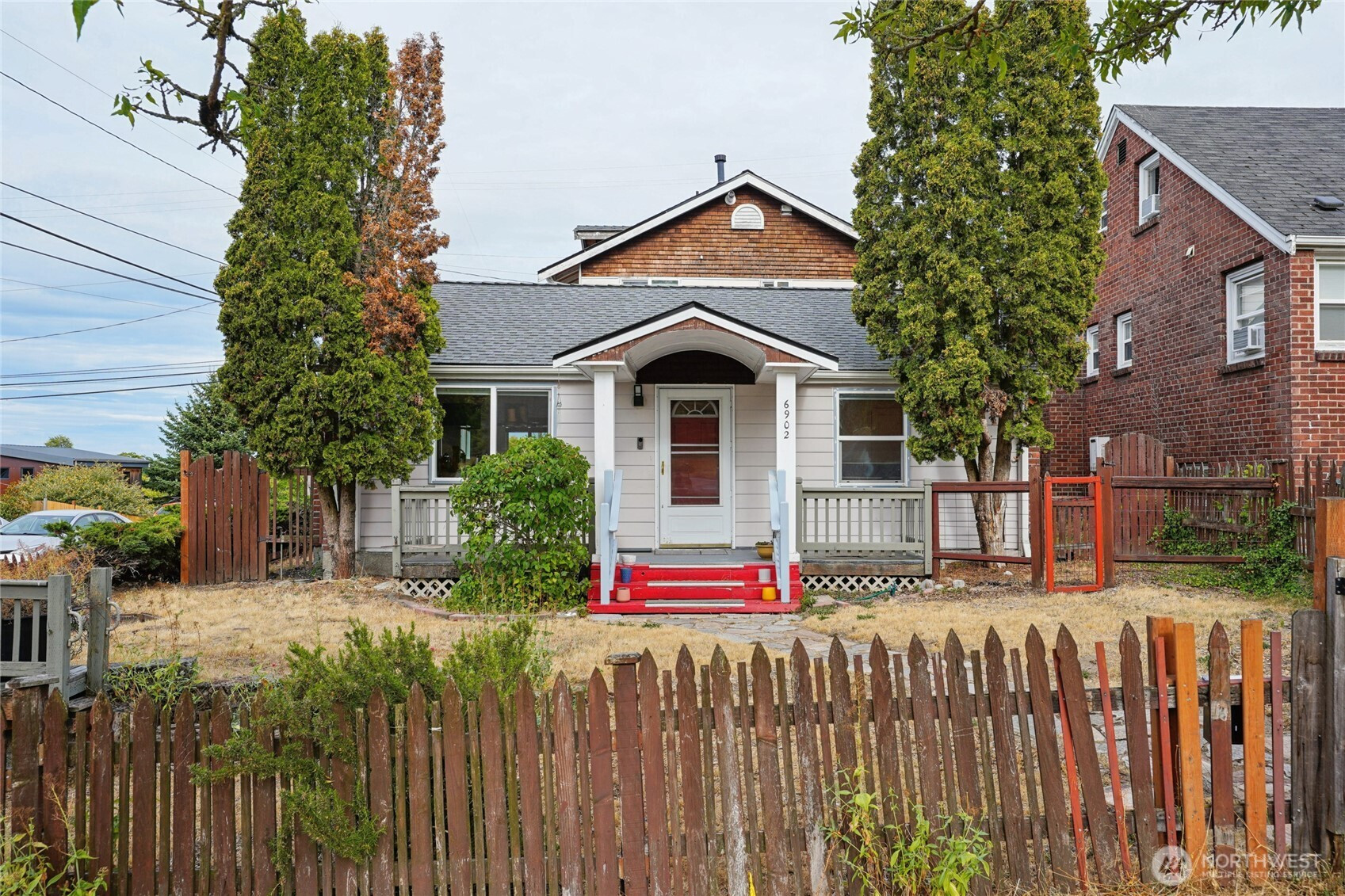 6902 35th Avenue SW, Seattle, WA 98126