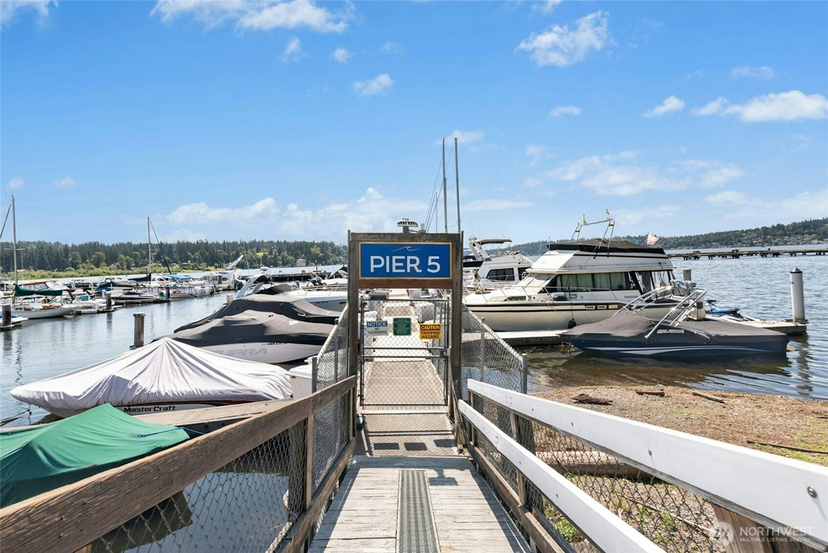 6121 NE 175TH Street, Kenmore, WA 98028
