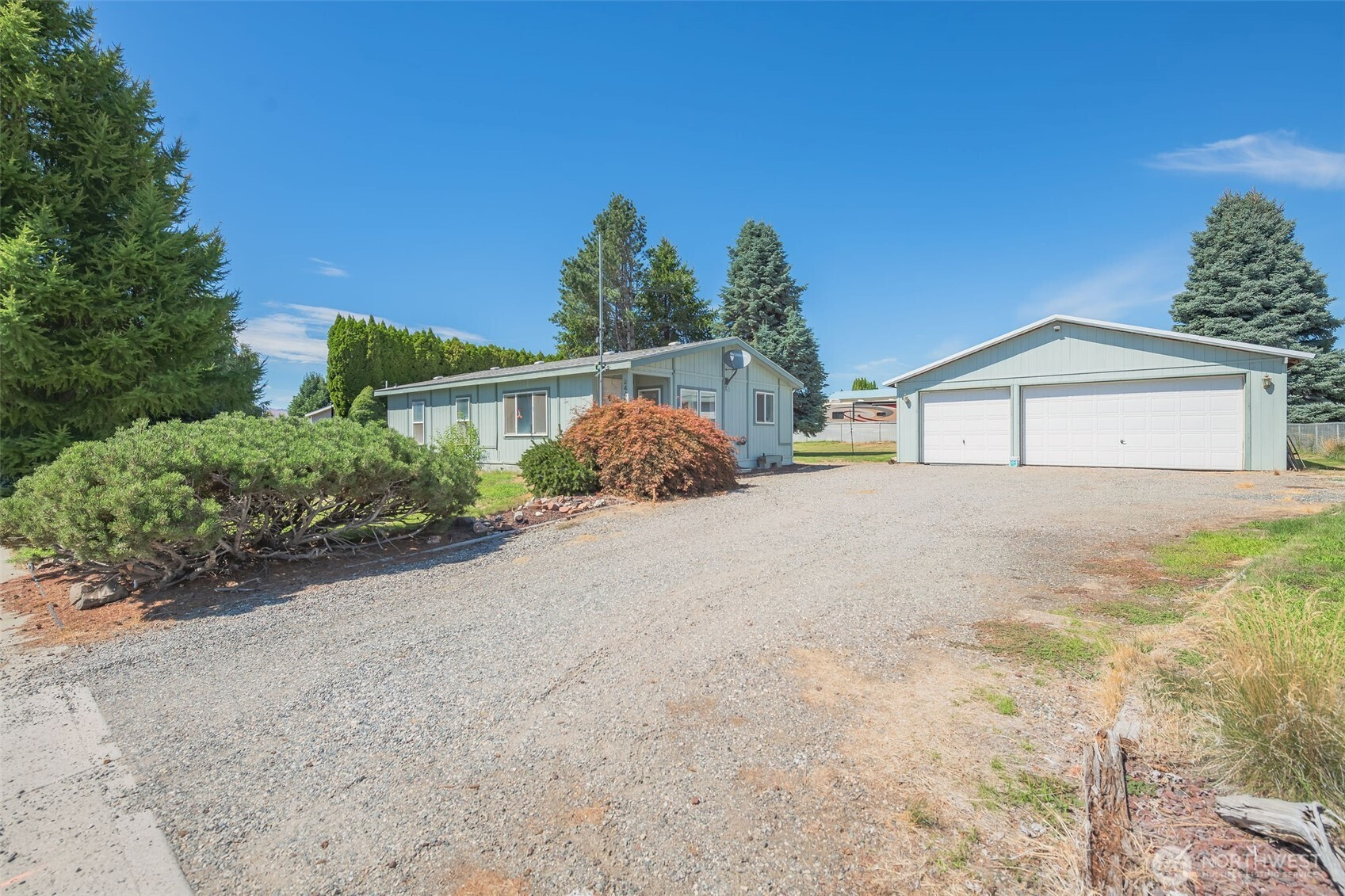 2449 NE 4th Street, East Wenatchee, WA 98802