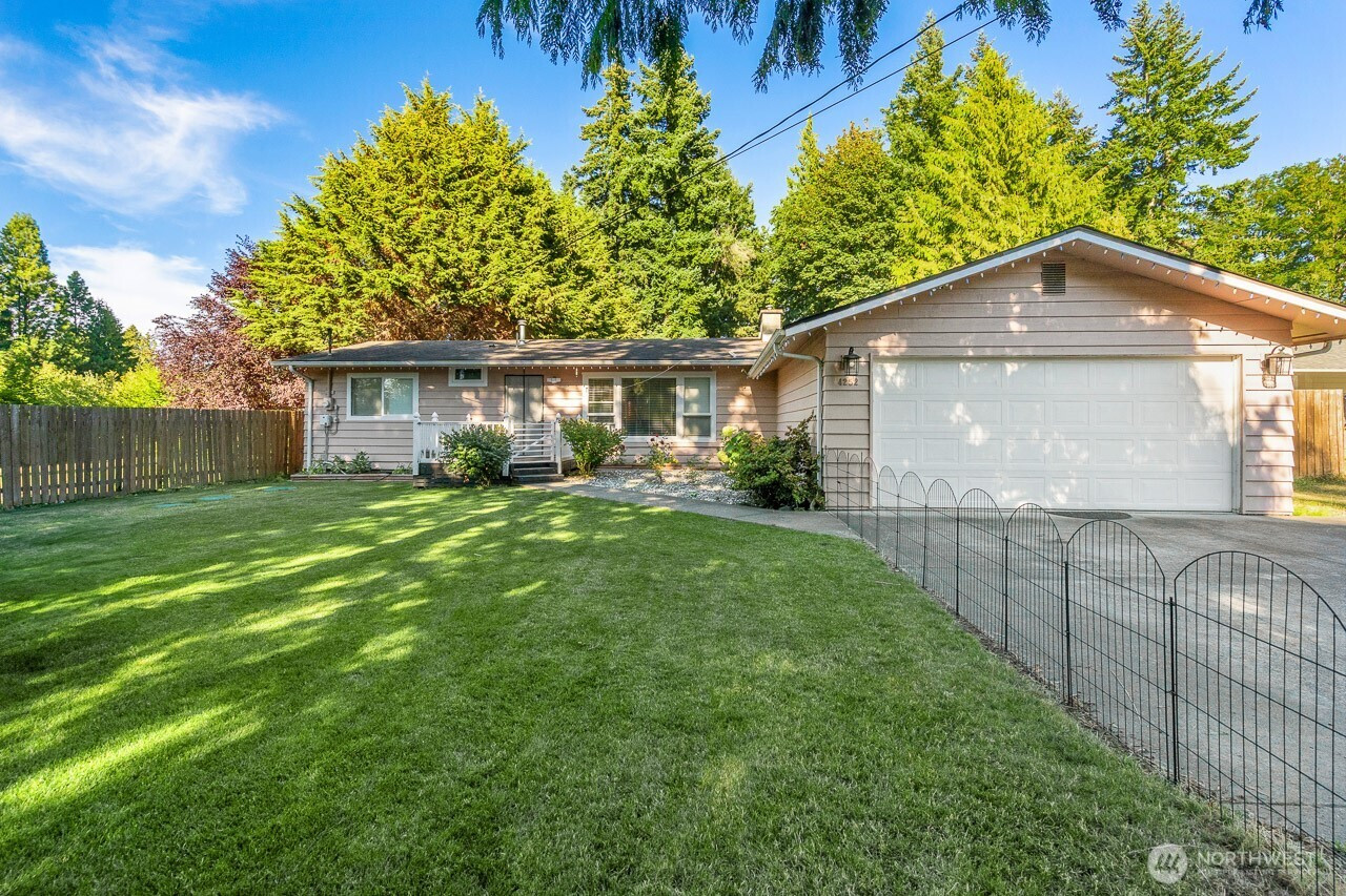 4252 Northwest Dr, Bellingham, WA 98226