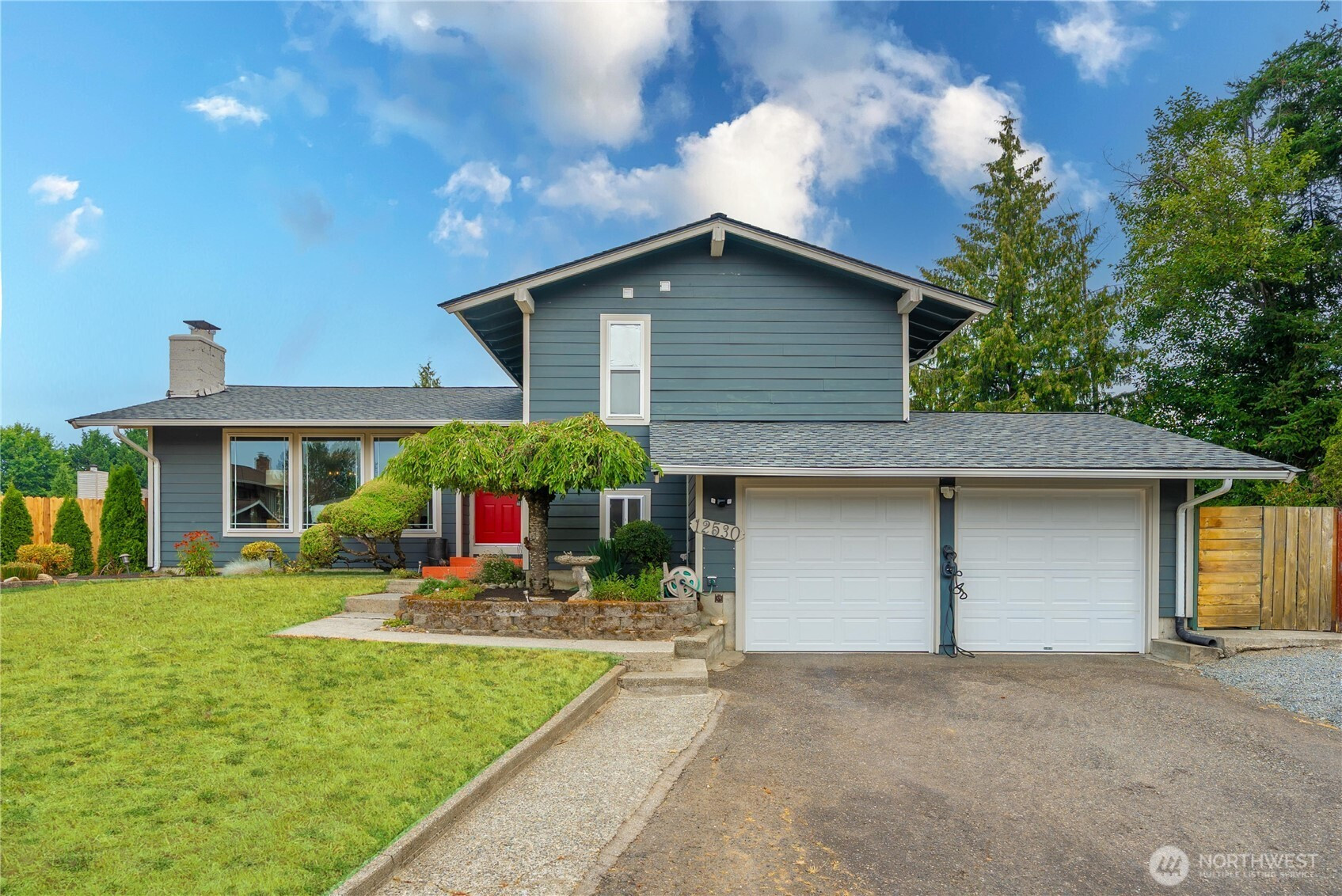 12530 SE 212th Place, Kent, WA 98031
