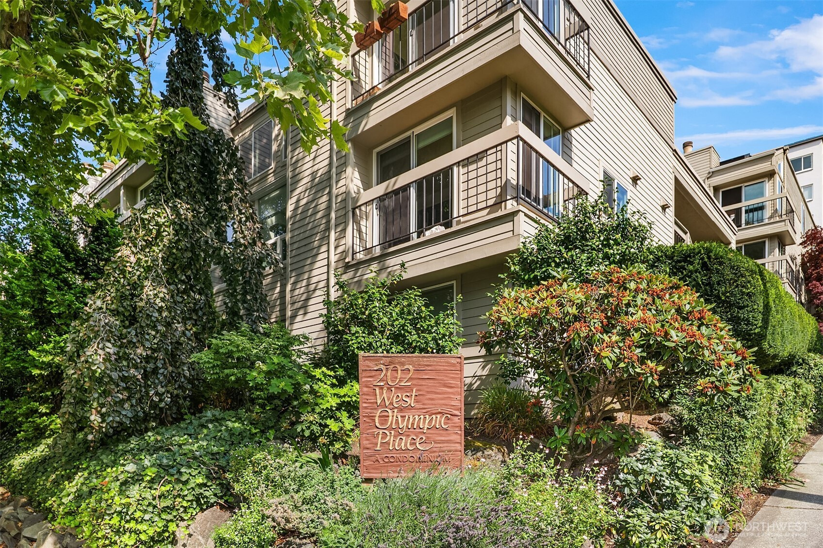 202 W Olympic Place, Seattle, WA 98119