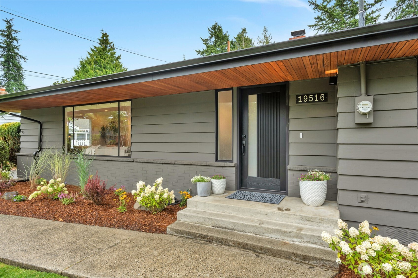19516 14th Avenue NW, Shoreline, WA 98177