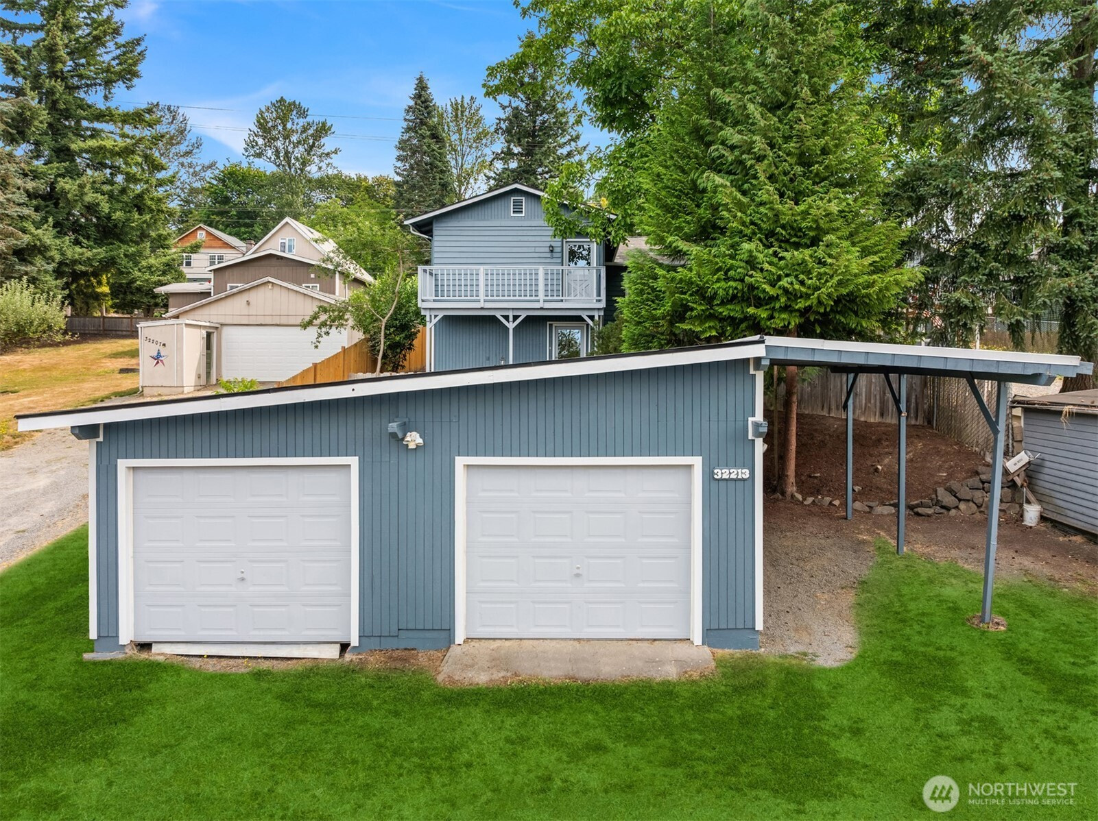 32213 3rd Avenue, Black Diamond, WA 98010