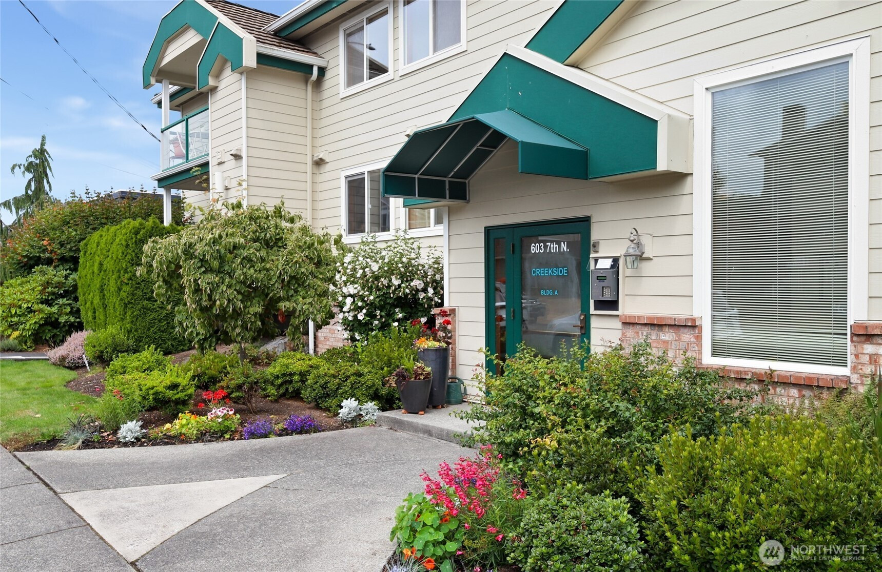 603 7th Avenue N, Edmonds, WA 98020