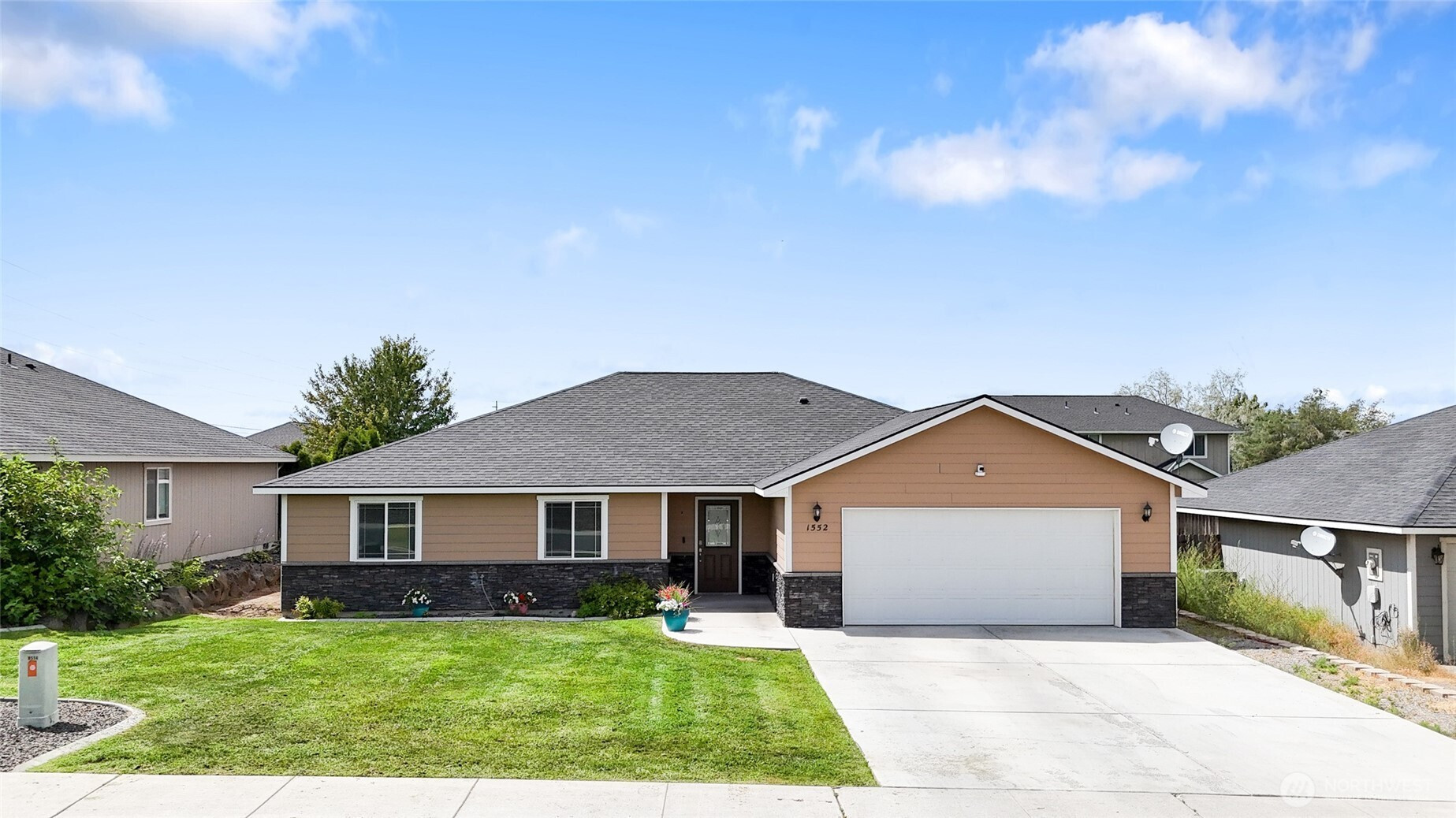 1552 S Bailey Avenue, Moses Lake, WA 98837
