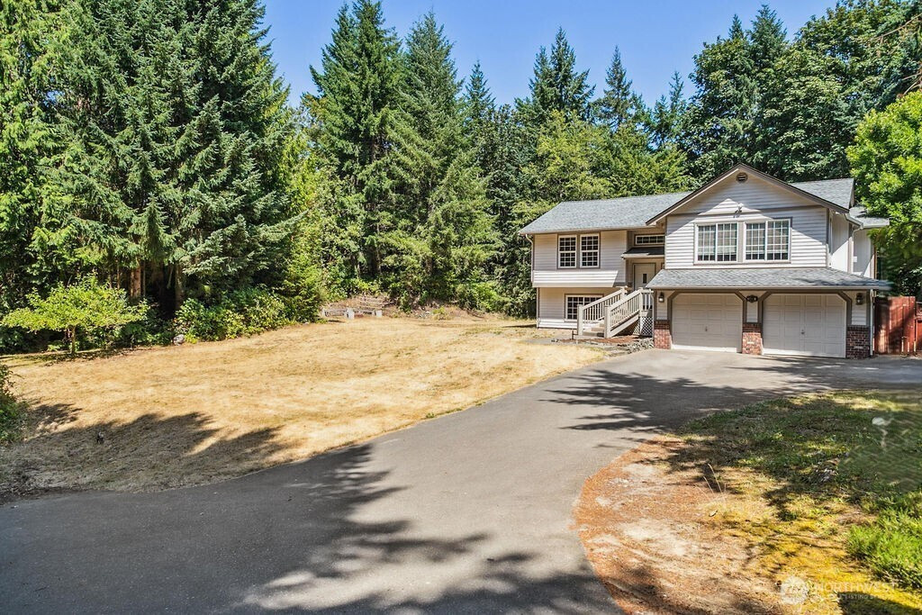 5495 E Collins Road, Port Orchard, WA 98366