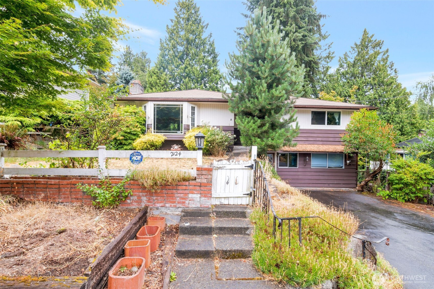 2124 N 167th Street, Shoreline, WA 98133