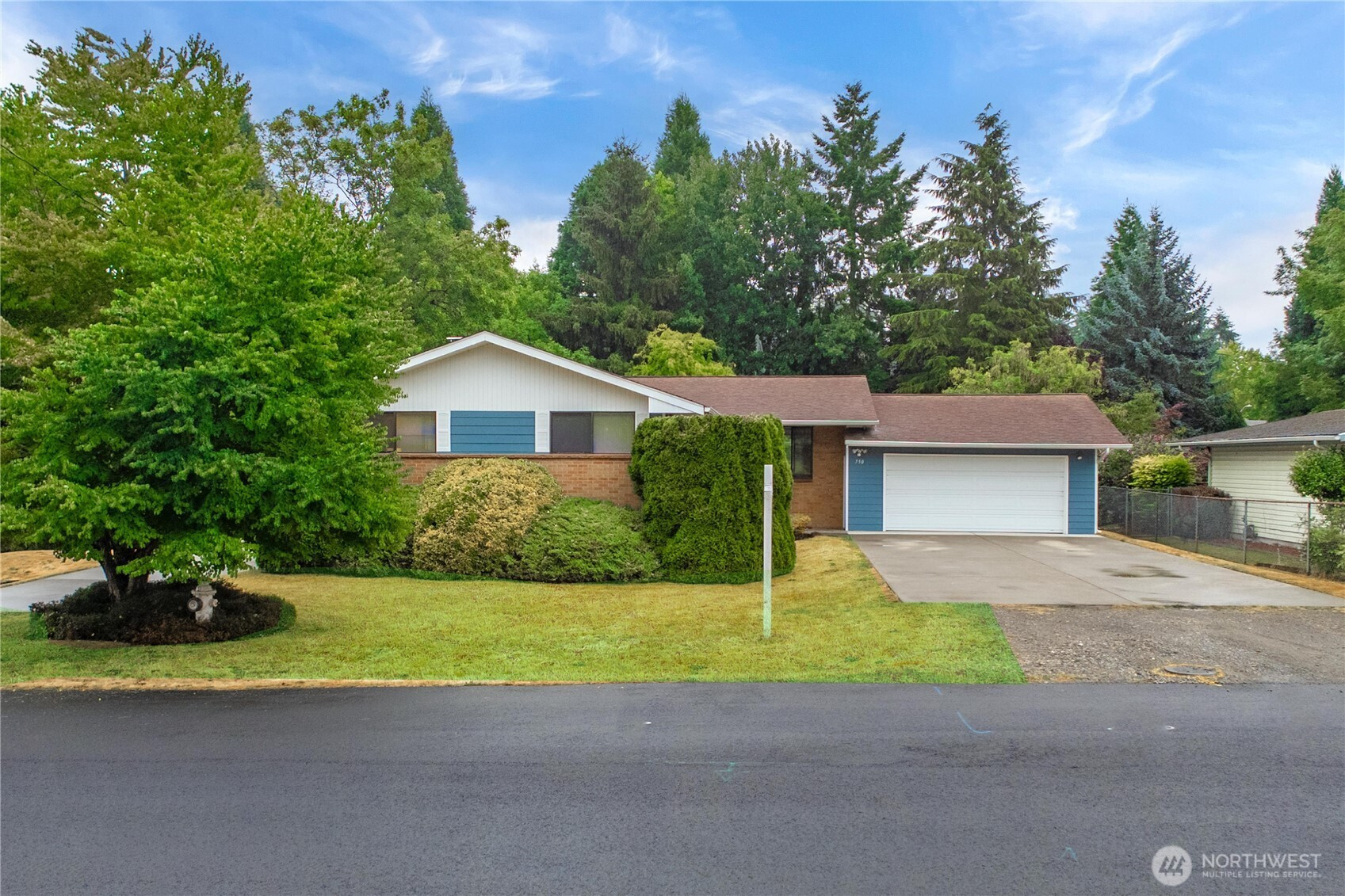 750 Hilltop Avenue, Kent, WA 98031
