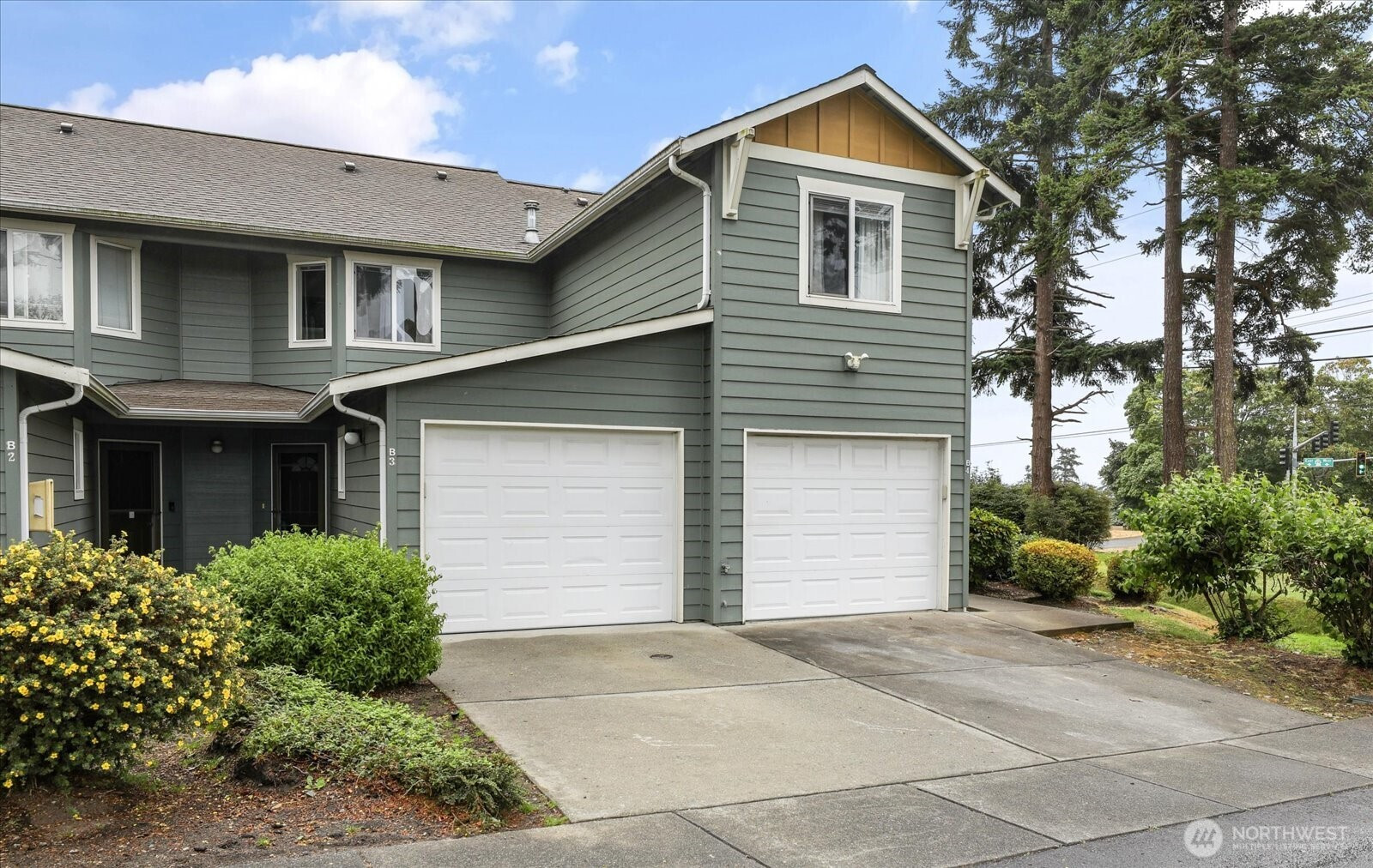 915 SW Kimball Drive, Oak Harbor, WA 98277