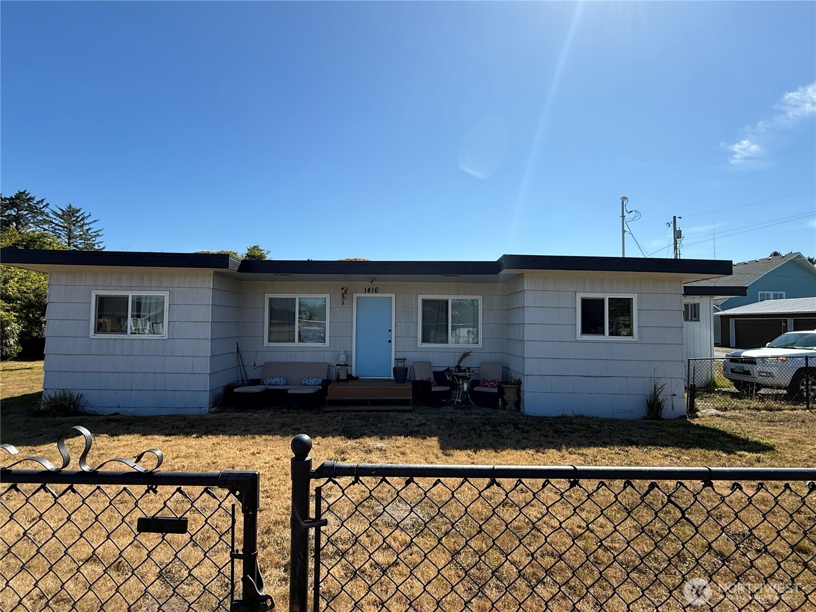 1416 Washington Avenue S, Long Beach, WA 98631