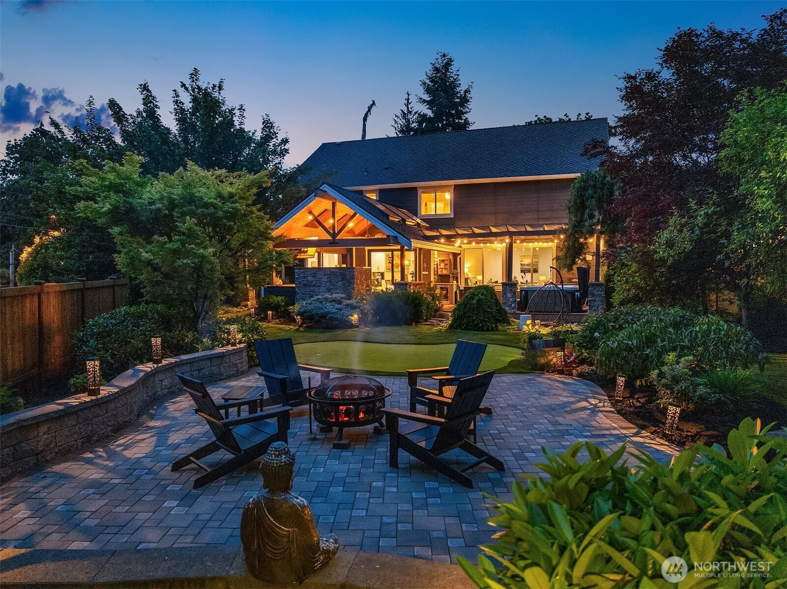 8907 NE 152nd Place, Bothell, WA 98011