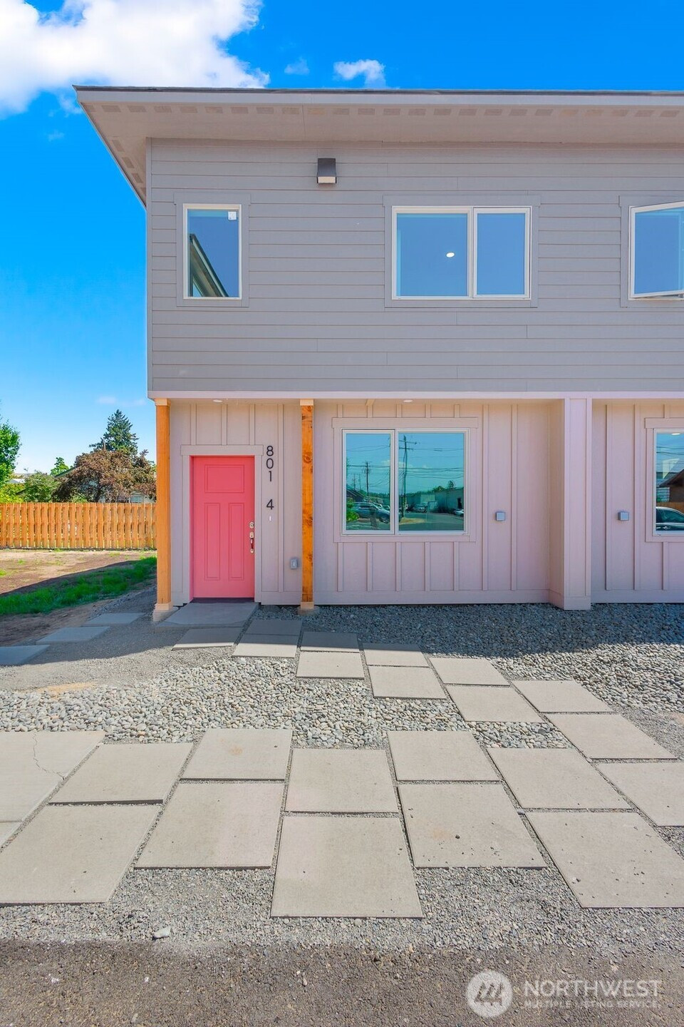 801 N 16th Avenue, Yakima, WA 98902