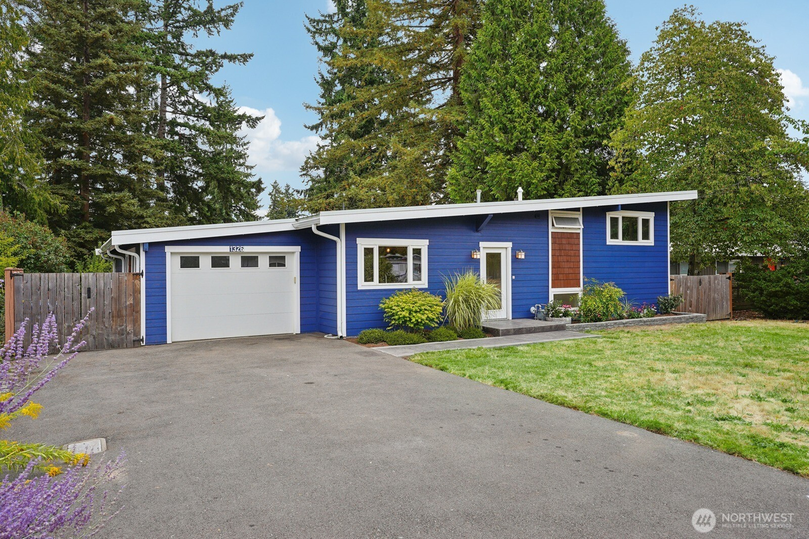1326 145th Avenue SE, Bellevue, WA 98007