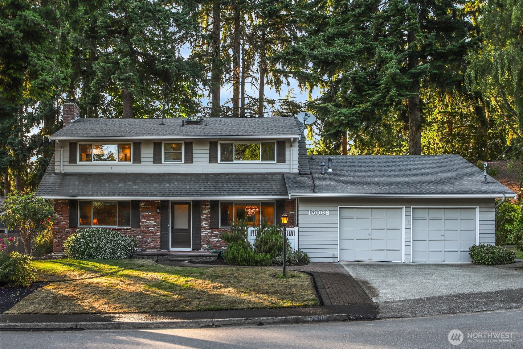 15068 NE 13th Street, Bellevue, WA 98007