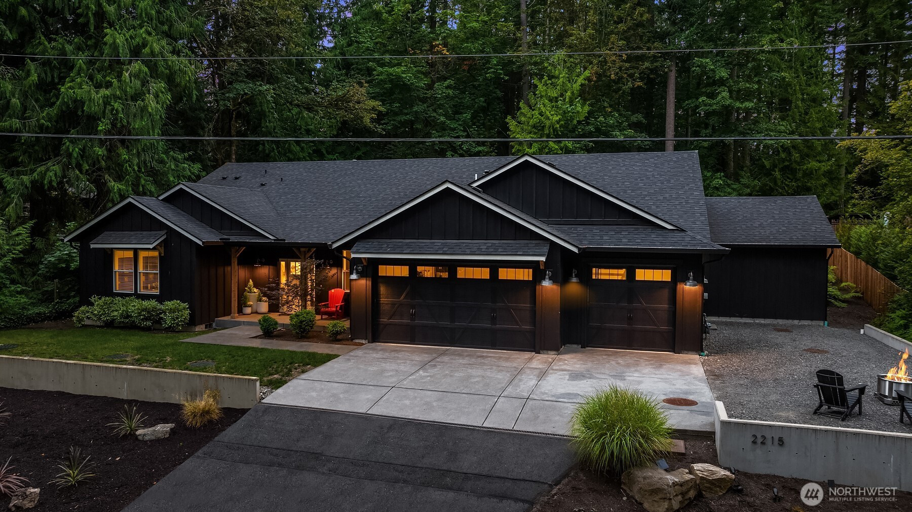 2215 W Beaver Lake Dr SE, Sammamish, WA 98075