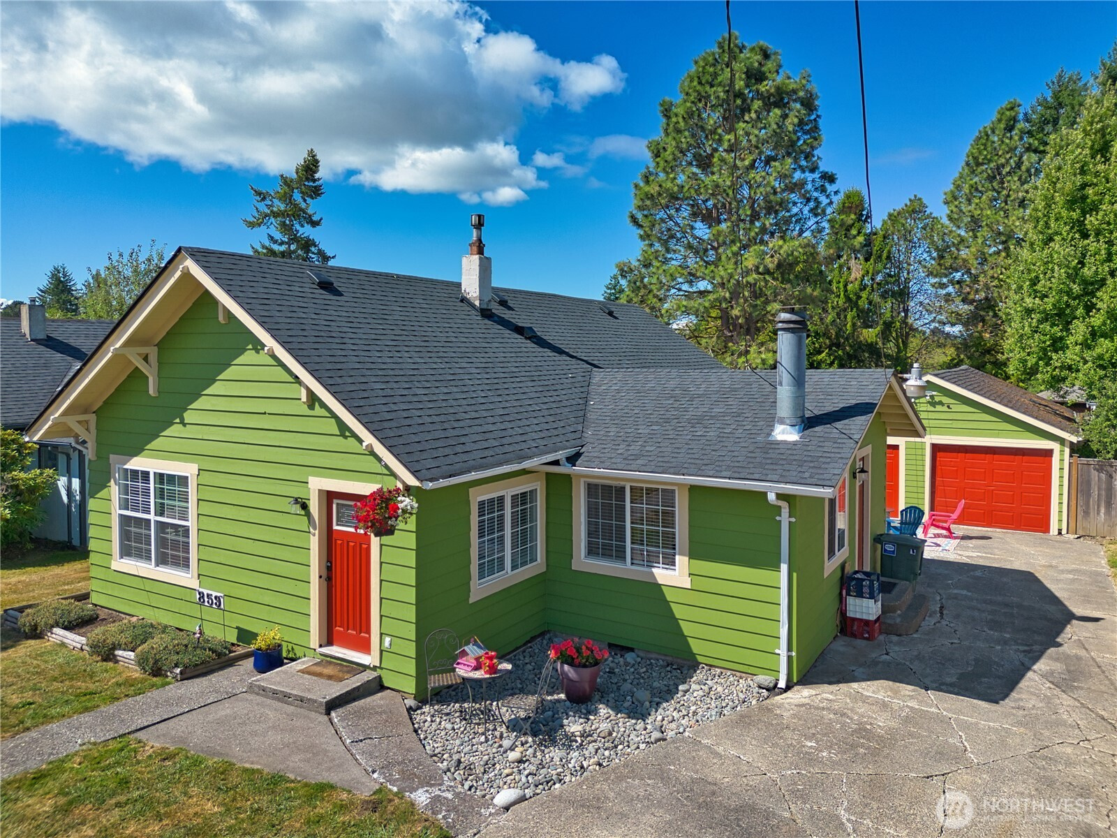 859 Mitchell Avenue, Blaine, WA 98230