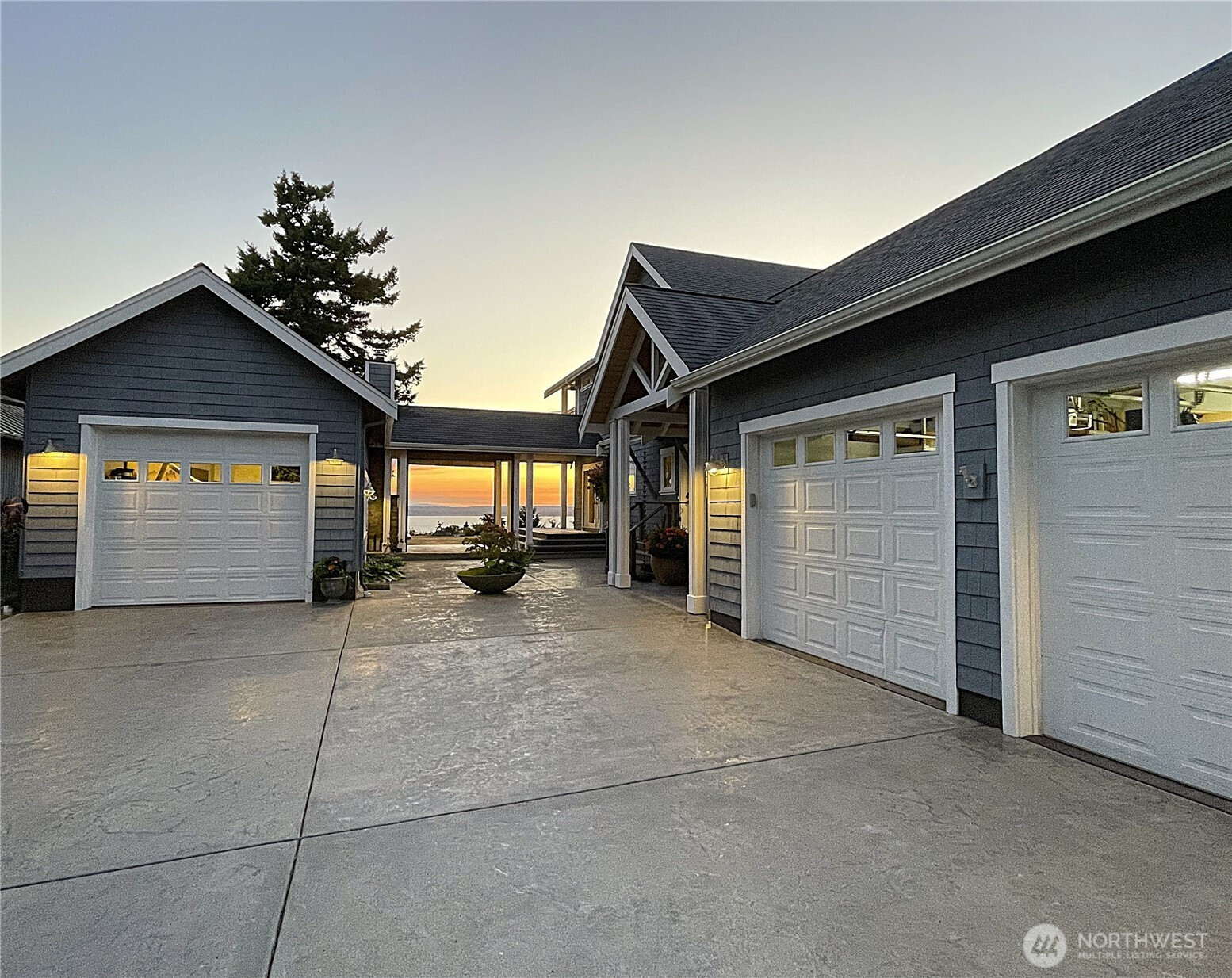 4640 Rhodie Lane, Freeland, WA 98249