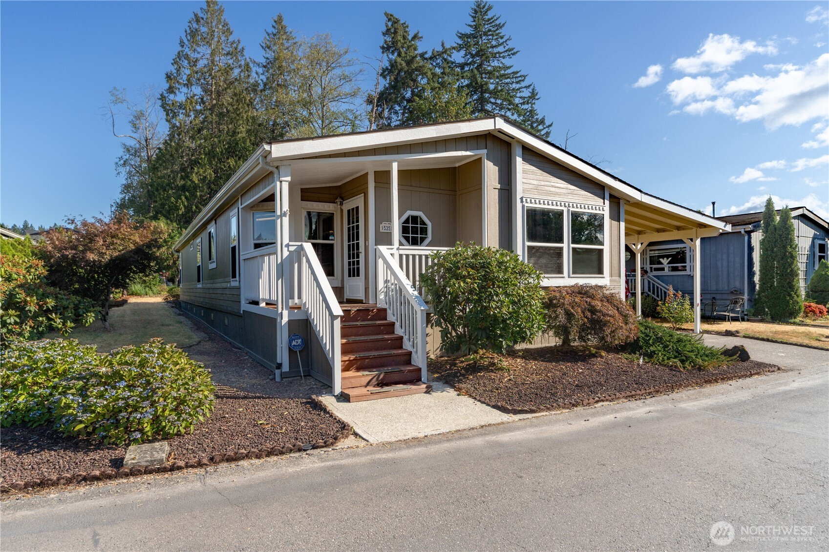 535 NE Saturn Lane, Bremerton, WA 98311