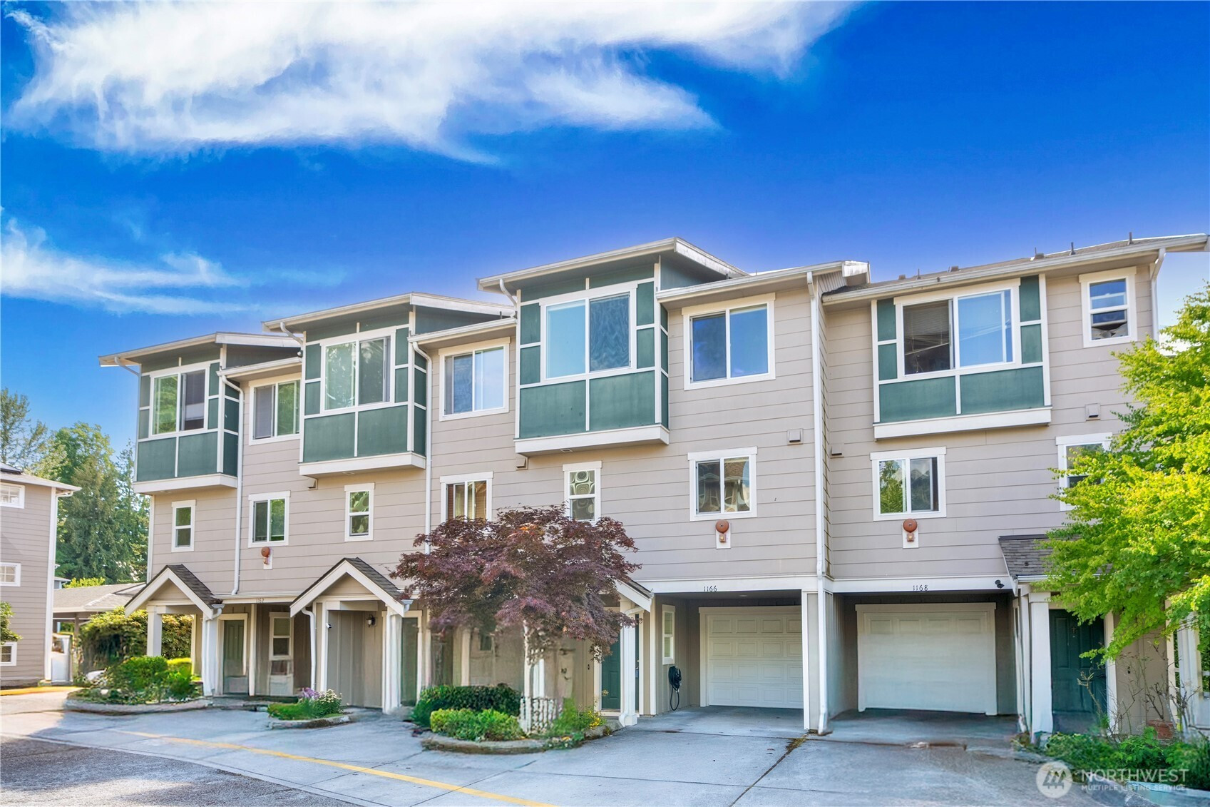 1166 N 198th St, Shoreline, WA 98133