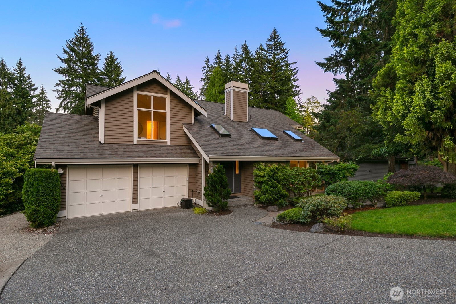 11404 NE 103rd Street, Kirkland, WA 98033