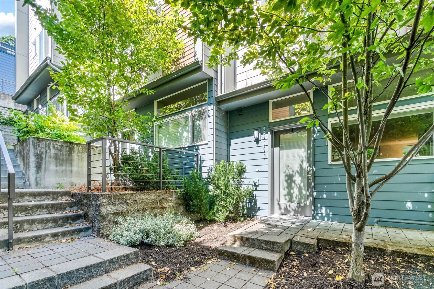 2605 22nd Avenue W, Seattle, WA 98199