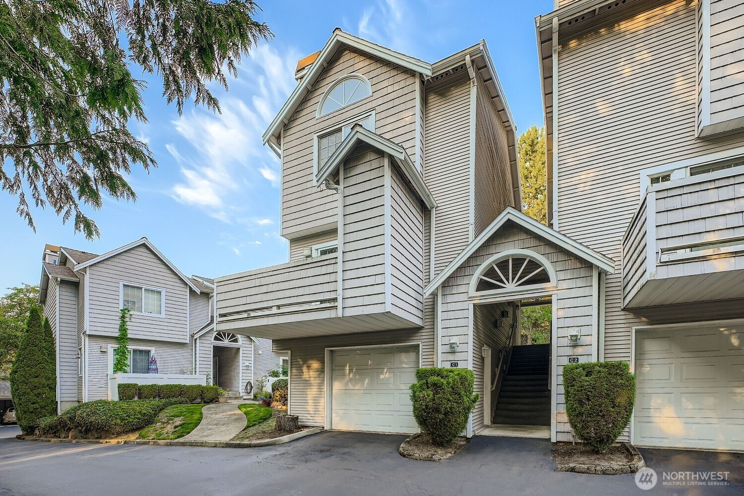 601 12th Avenue NW, Issaquah, WA 98027