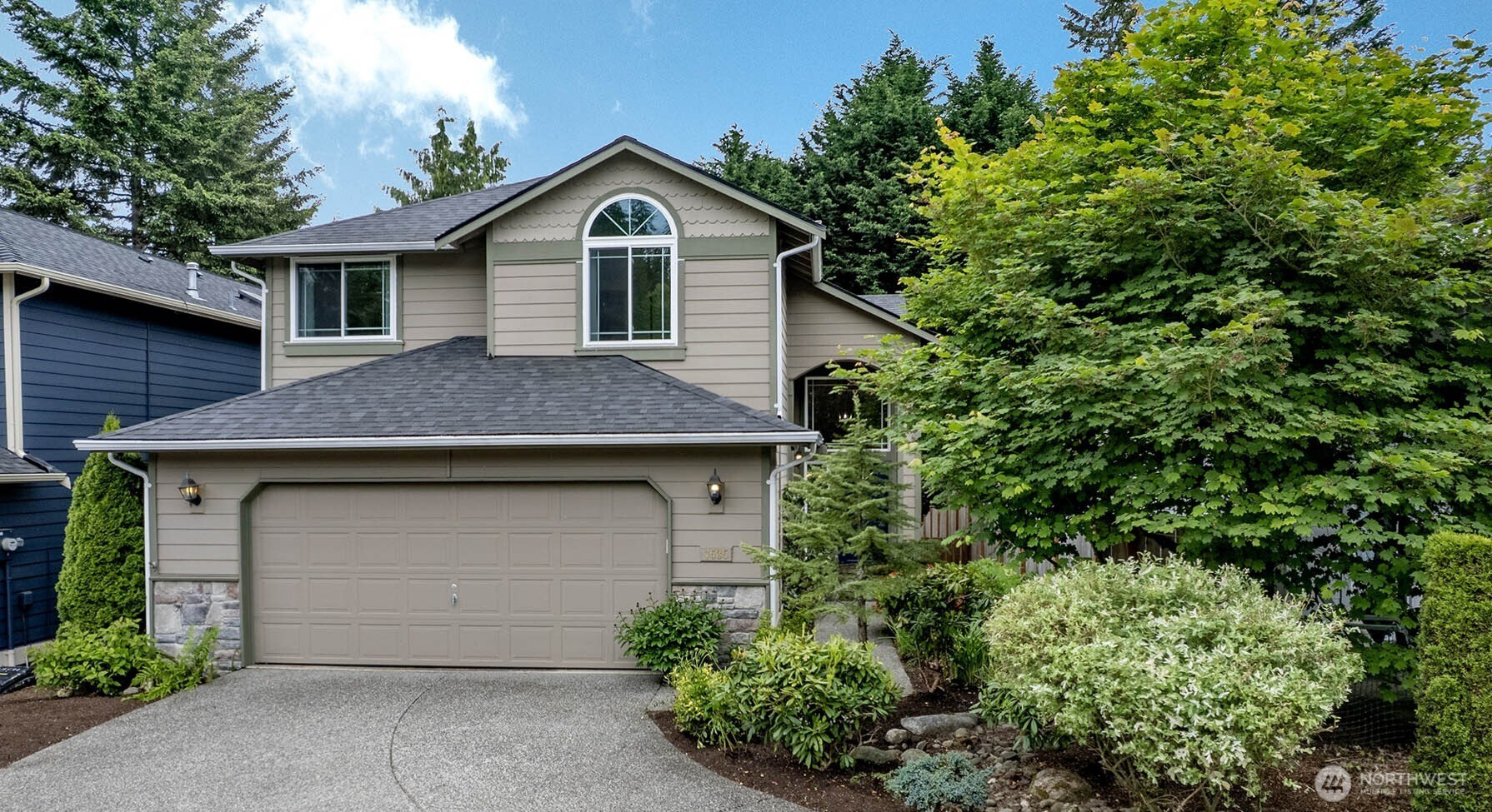 7535 NE 203rd Street, Kenmore, WA 98028