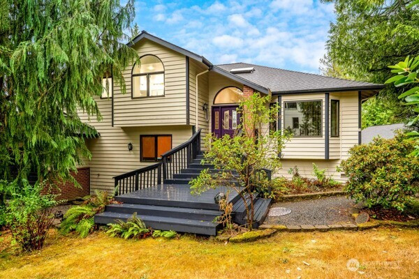 11525 76th Avenue NW, Tulalip, WA 98271