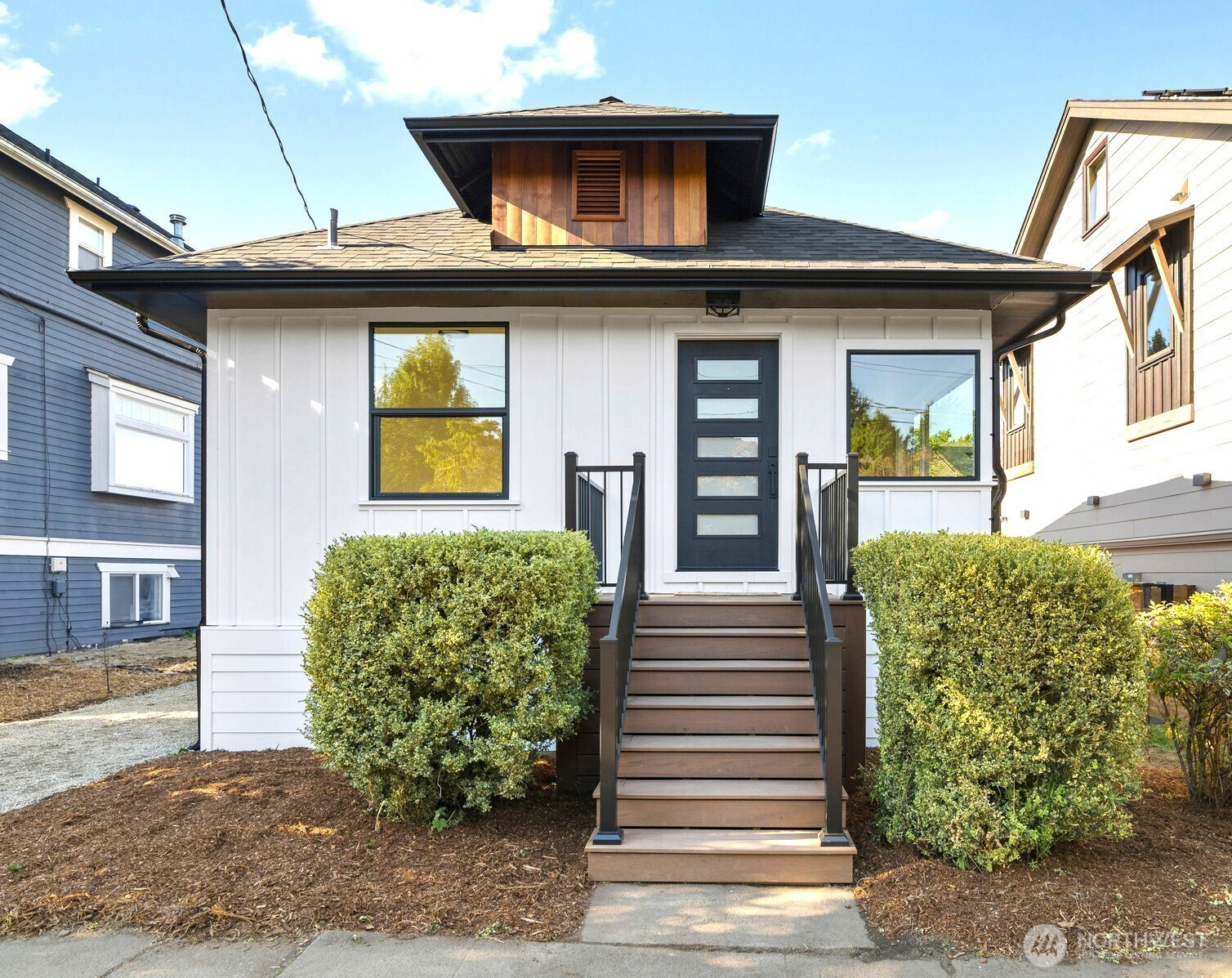 706 N 67th Street, Seattle, WA 98103