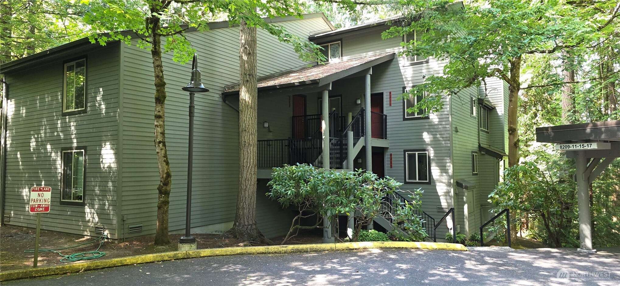 8217 145 Court NE, Redmond, WA 98052