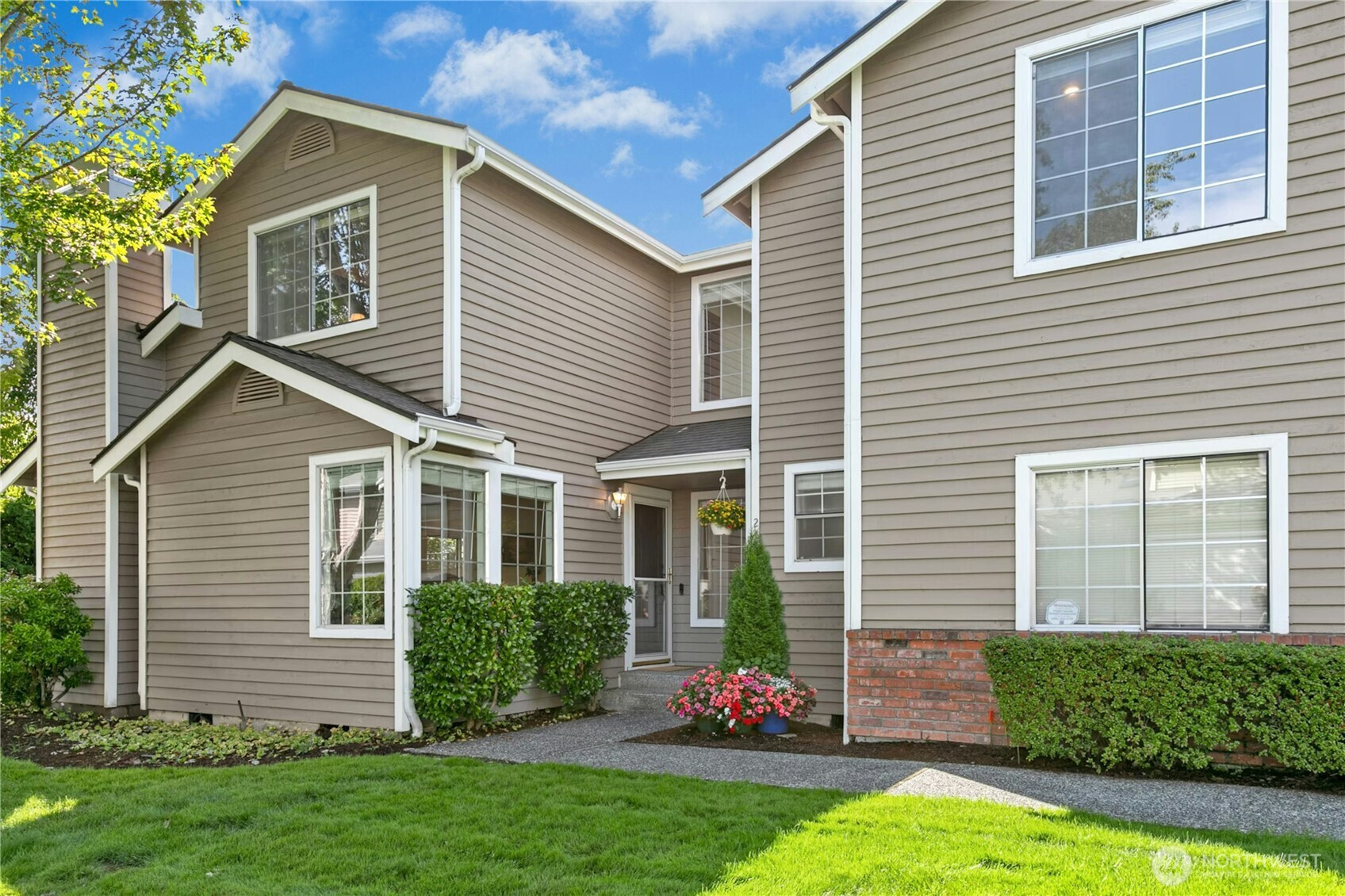 24325 SE 41st Lane, Sammamish, WA 98029