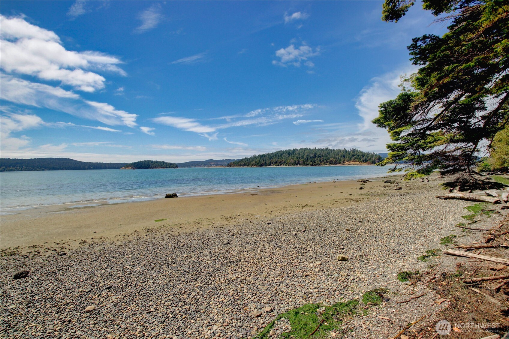 15950 Snee Oosh, La Conner, WA 98257