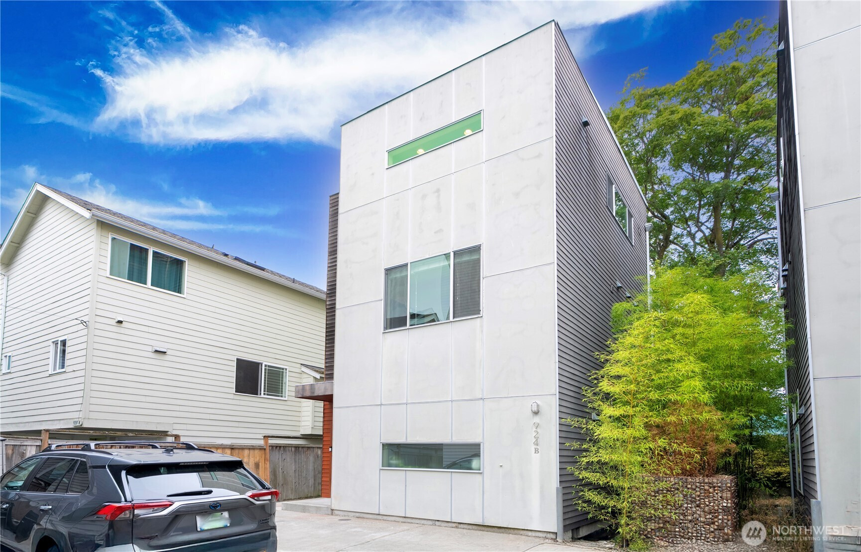 924 NW NW 52nd St, Seattle, WA 98107