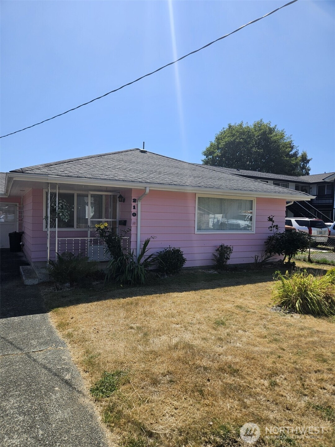 210 W Emerson Ave, Hoquiam, WA 98550
