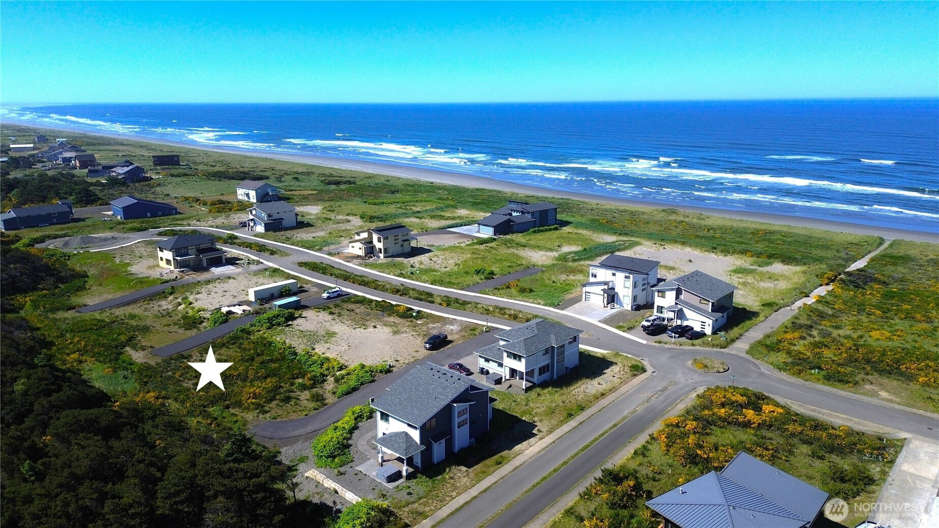 1501 Beach Glass Lane, Westport, WA 98595