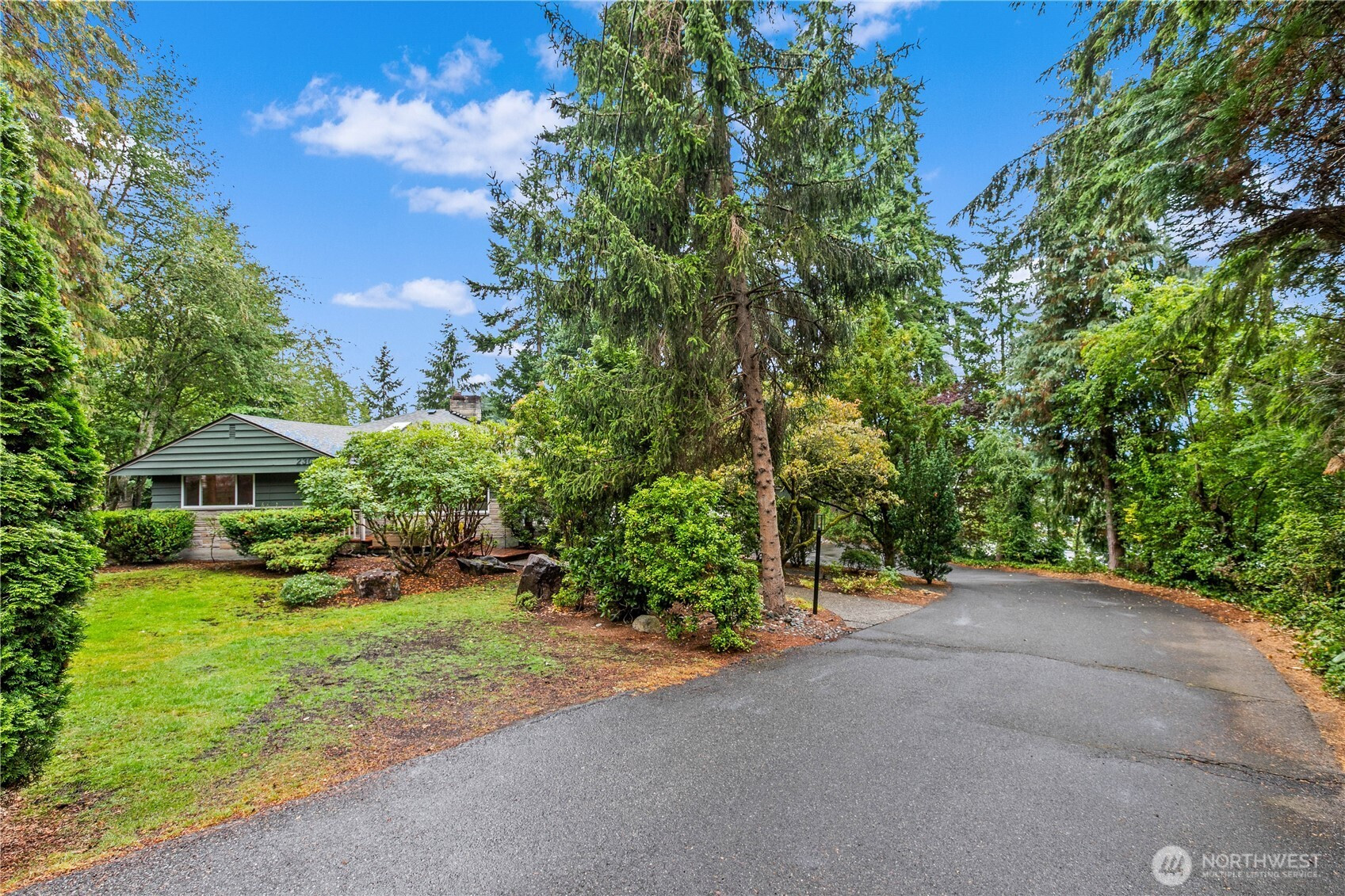 23024 99th Avenue W, Edmonds, WA 98020